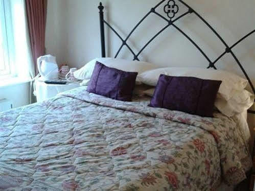 Station Farm Guest House Church Fenton Extérieur photo